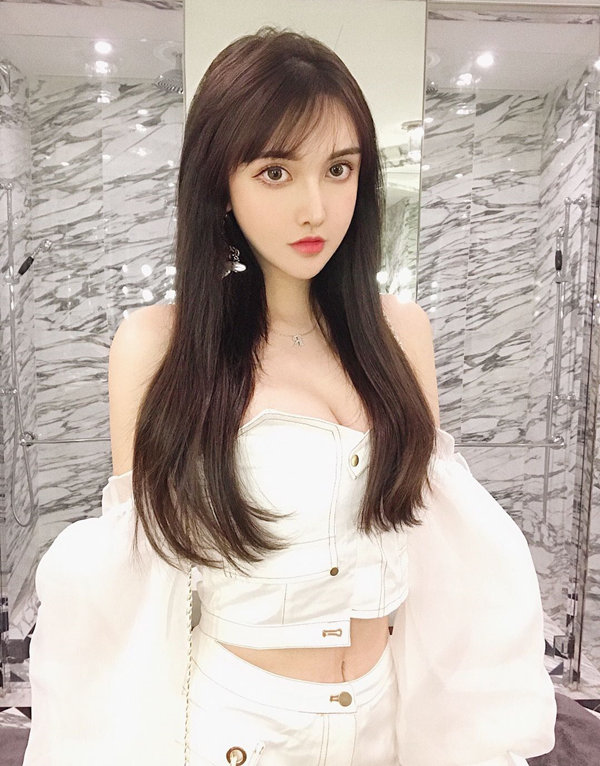 温哥华预约高端模特